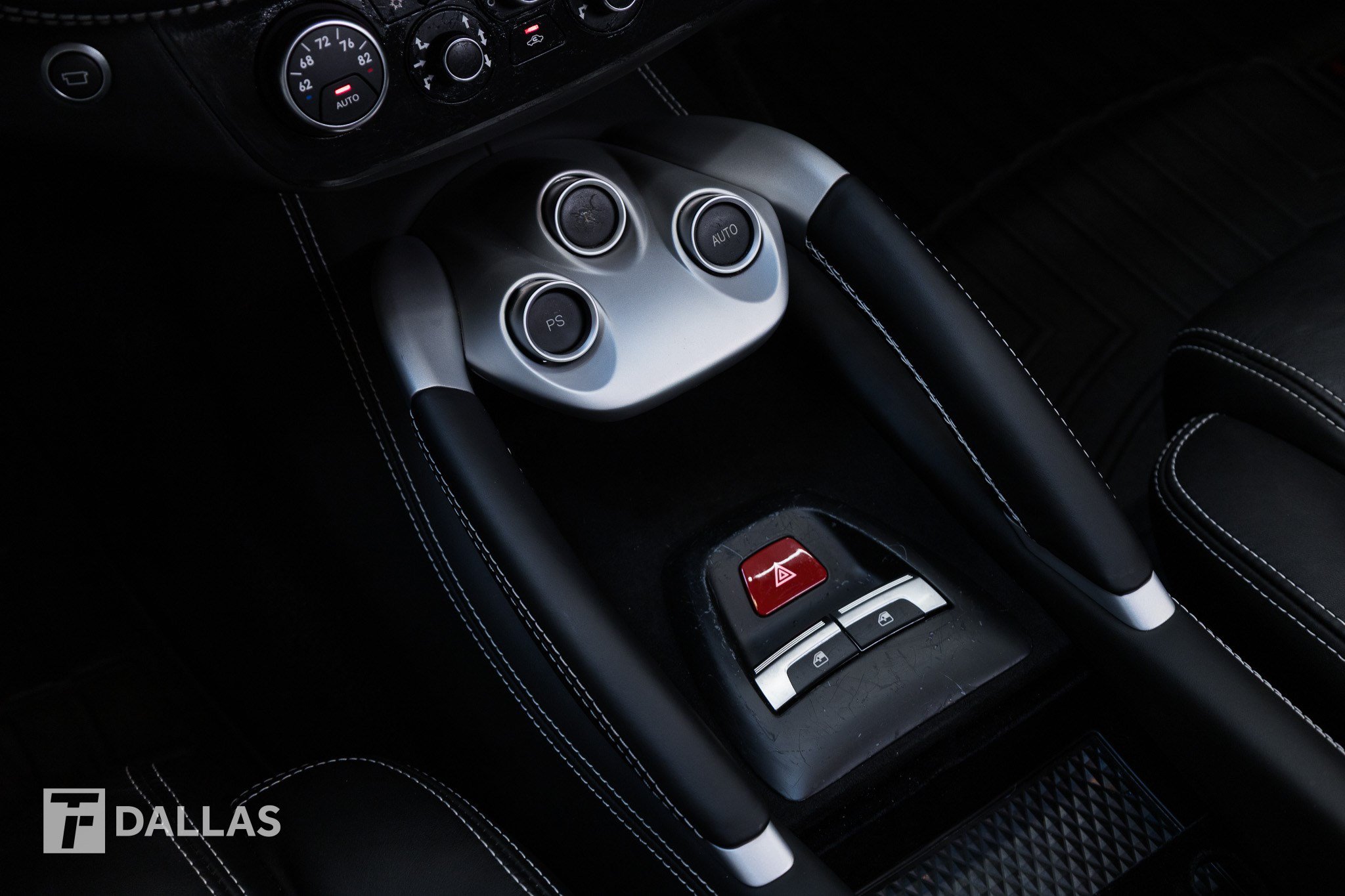 Used 2016 Ferrari FF AWD/4WD image 33