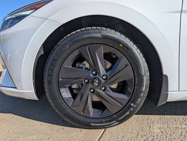 Used 2022 Hyundai Elantra SEL w/ Convenience Package image 11