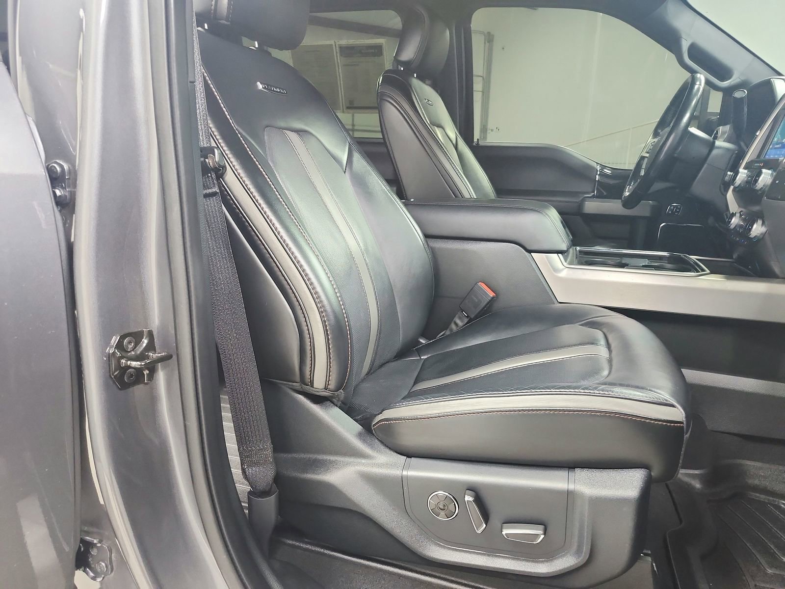 Used 2021 Ford F250 Platinum AWD/4WD image 39