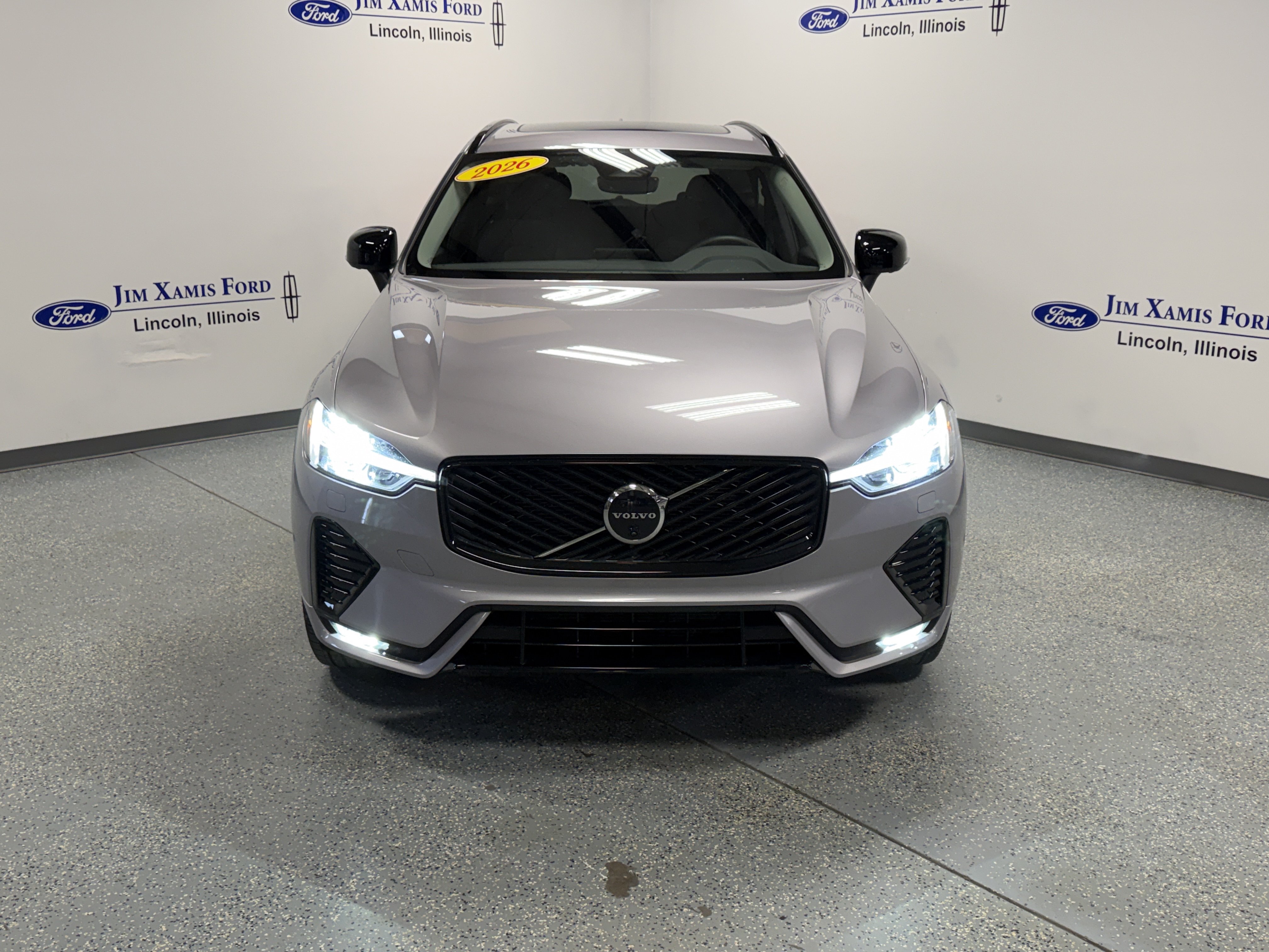 Used 2026 Volvo XC60 B5 Plus AWD/4WD image 2
