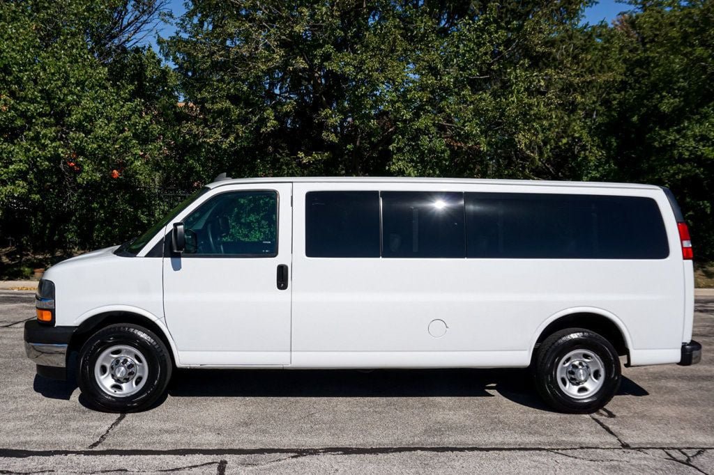 Used 2017 Chevrolet Express 3500 LT w/ LT Preferred Equipment Group RWD image 43