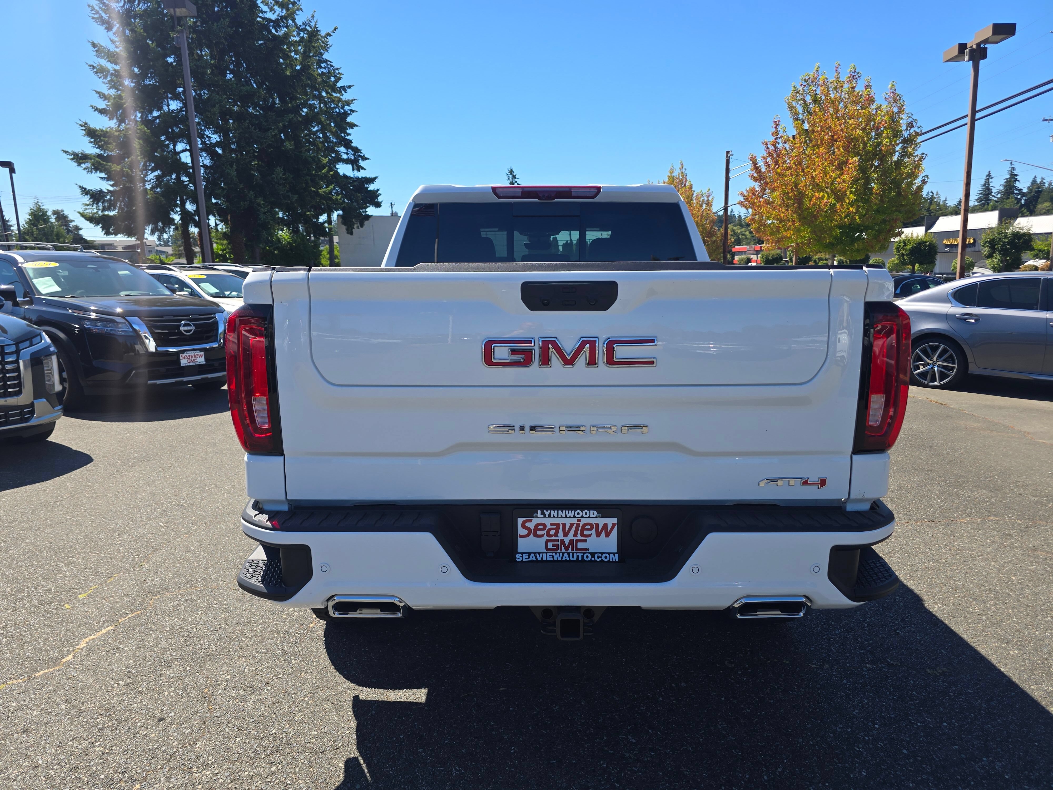 New 2026 GMC Sierra 1500 AT4 w/ AT4 Premium Package AWD/4WD image 6