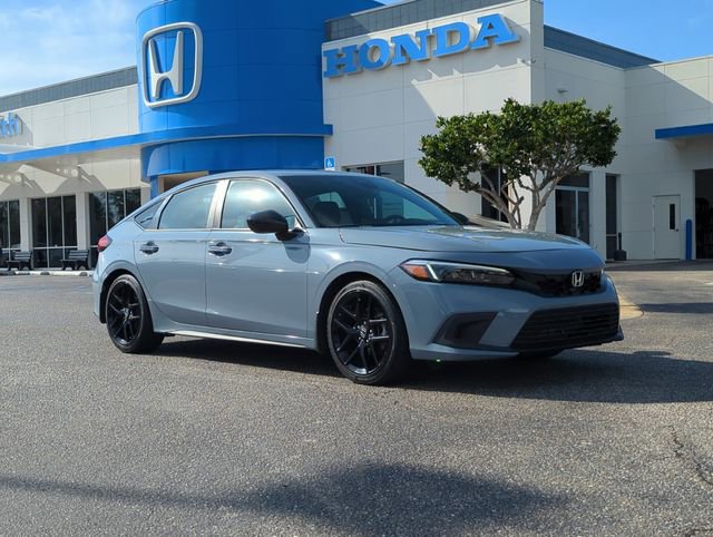 Used 2023 Honda Civic Sport image 2