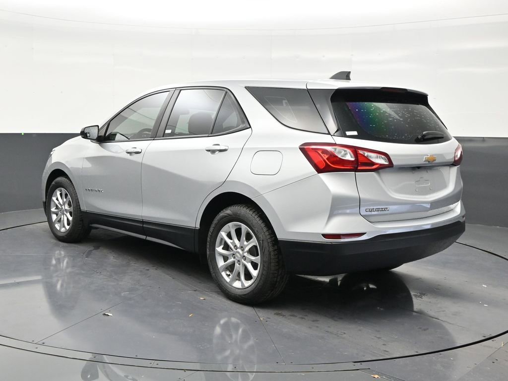 Used 2021 Chevrolet Equinox LS FWD image 3