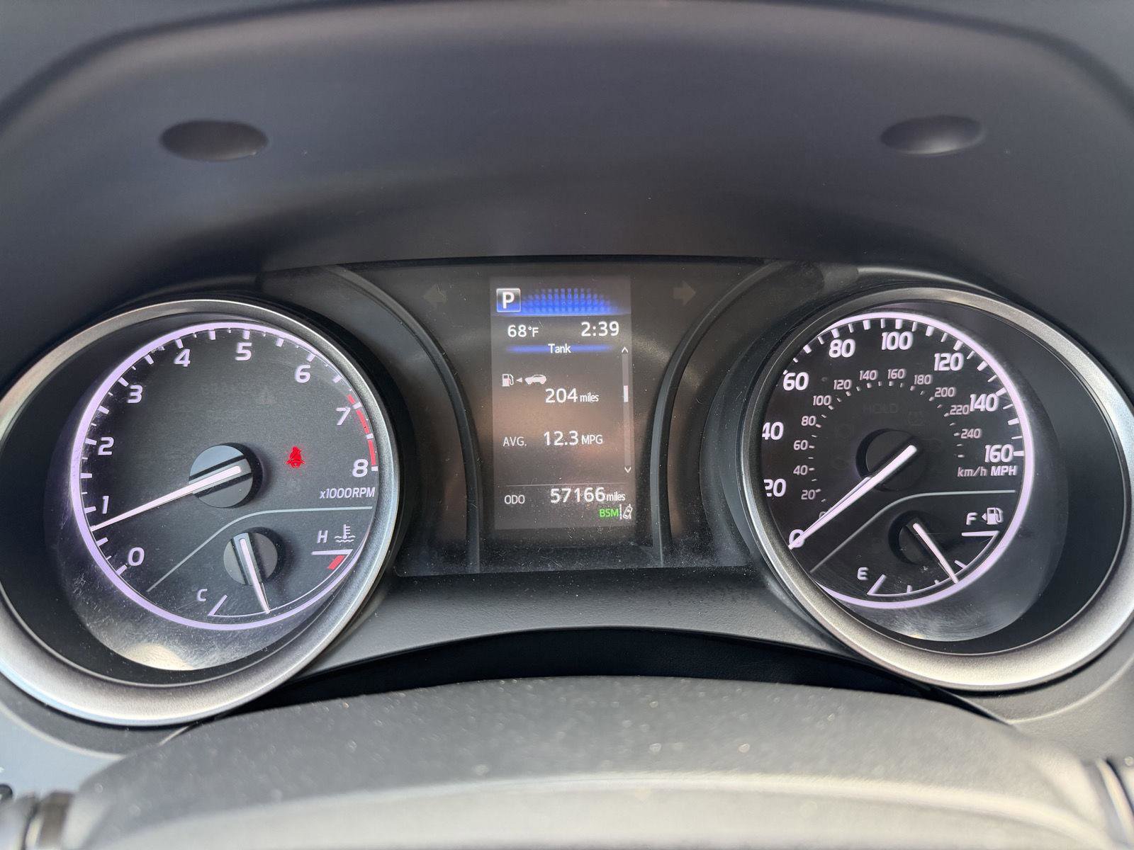 Used 2023 Toyota Camry SE w/ Convenience Package FWD image 10