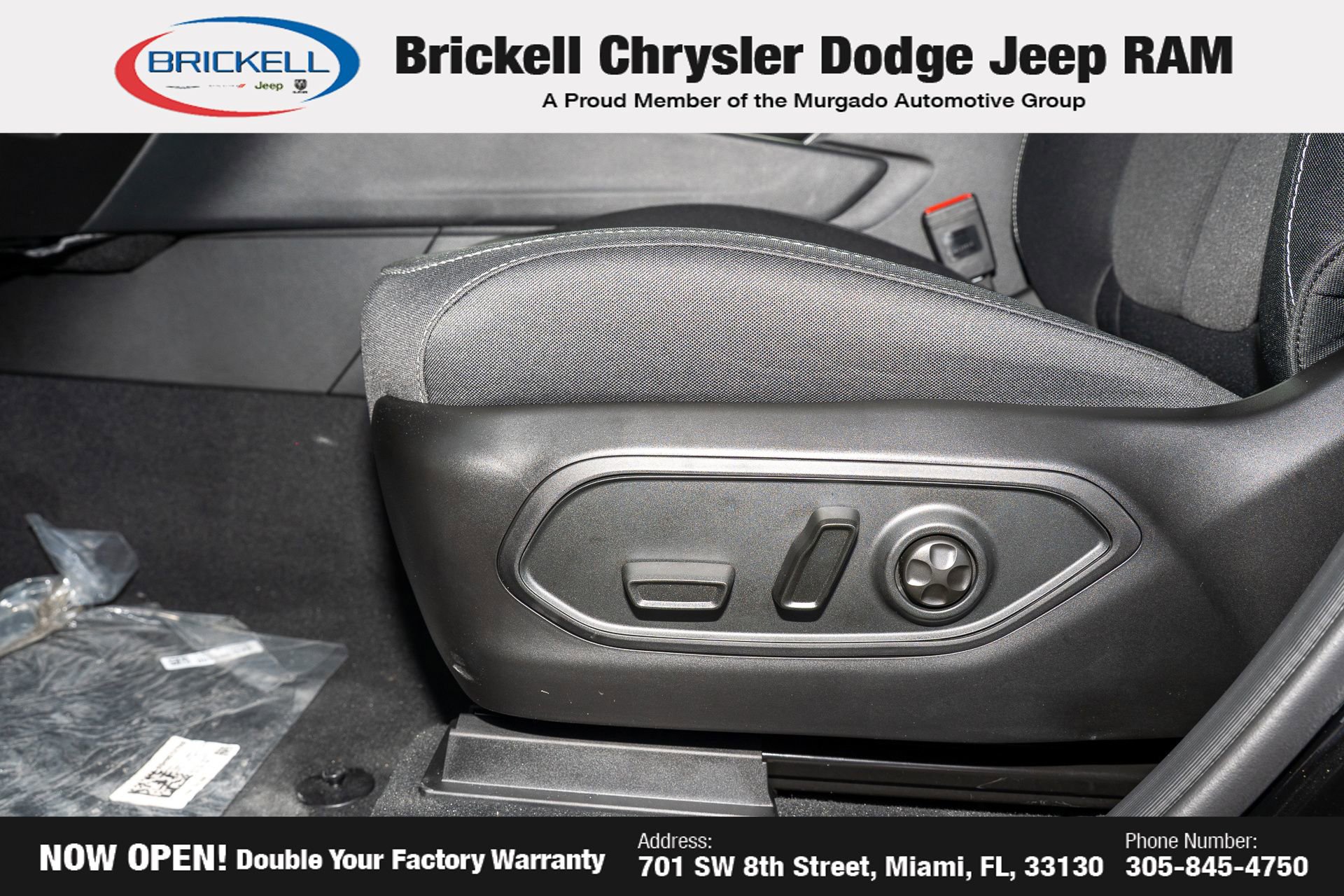 New 2025 Jeep Grand Cherokee L Laredo image 31