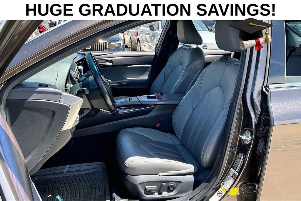 Used 2019 Toyota Avalon XLE w/ Moonroof Package FWD image 30