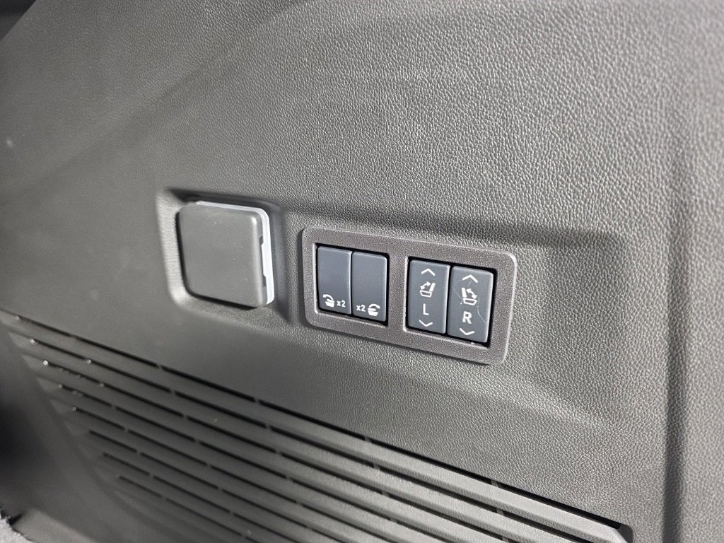 New 2026 Chevrolet Tahoe Premier w/ Sun And Tow Package image 38