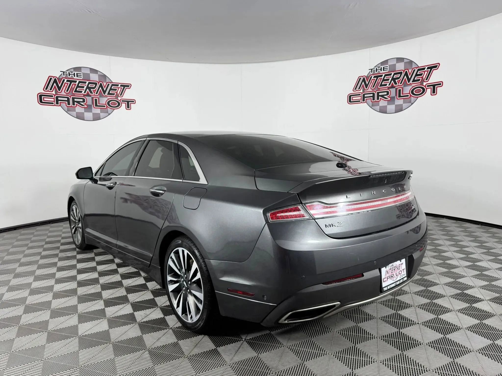 Used 2019 Lincoln MKZ Reserve FWD image 5
