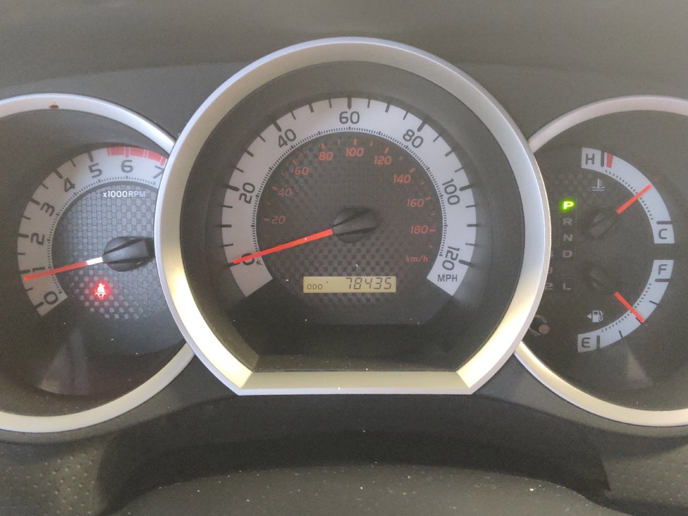 Used 2015 Toyota Tacoma PreRunner w/ SR5 Package RWD image 23