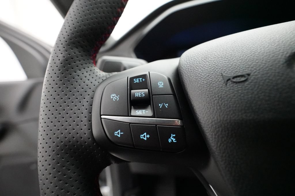 Used 2024 Ford Escape ST-Line w/ Tech Pack #1 AWD/4WD image 18