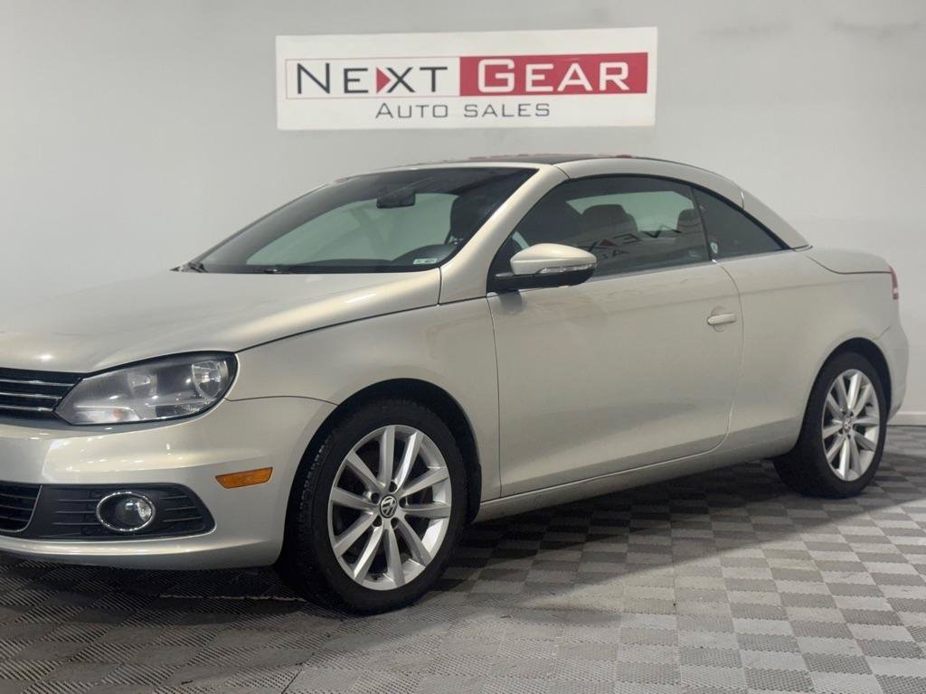 Used 2012 Volkswagen Eos Komfort FWD image 3