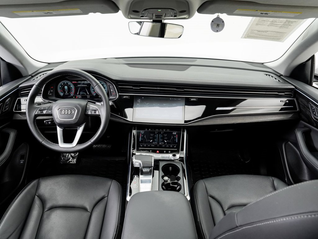Used 2023 Audi Q8 Prestige w/ Prestige Package image 19