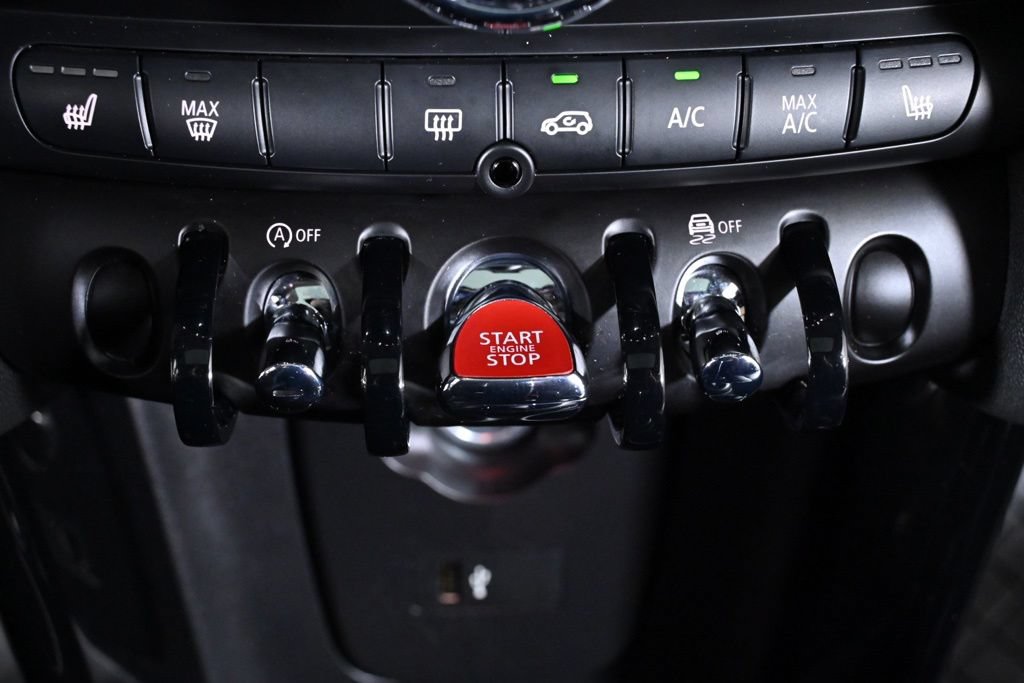 Used 2023 MINI Cooper 2-Door Hardtop FWD image 19