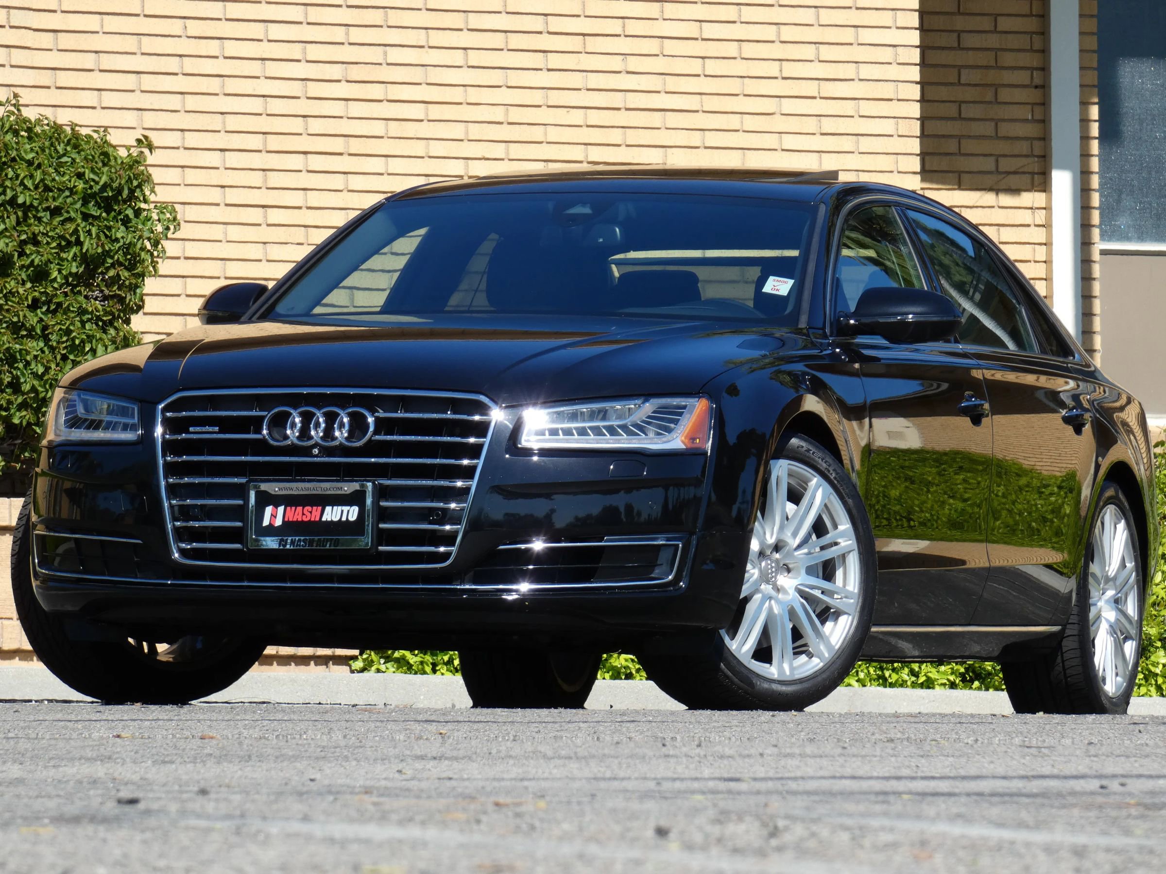 Used 2015 Audi A8 L 4.0T image 2