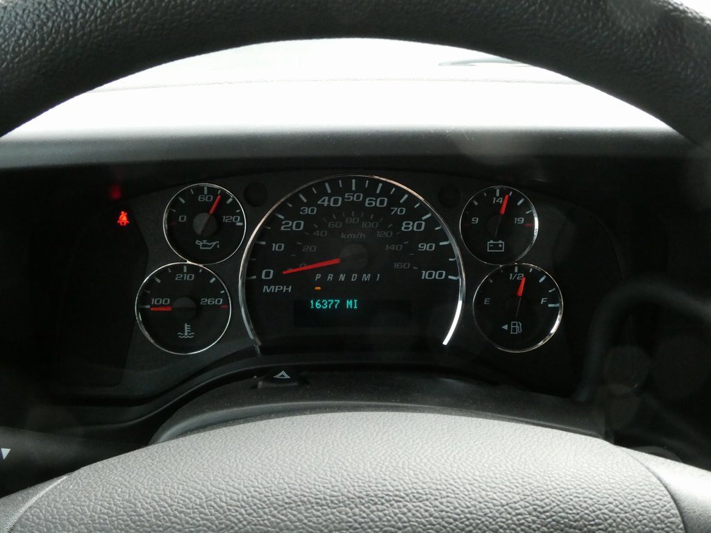 Used 2024 Chevrolet Express 2500 w/ Driver Convenience Package image 6