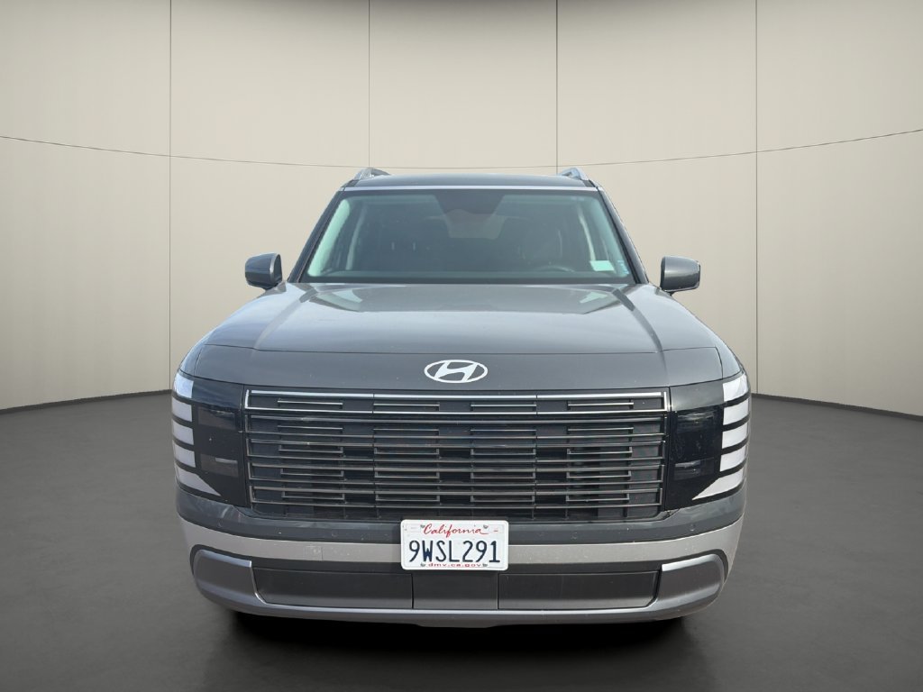 Used 2026 Hyundai Palisade SEL FWD image 2