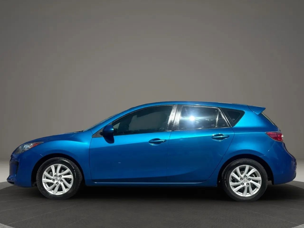 Used 2012 MAZDA MAZDA3 i Touring FWD image 8