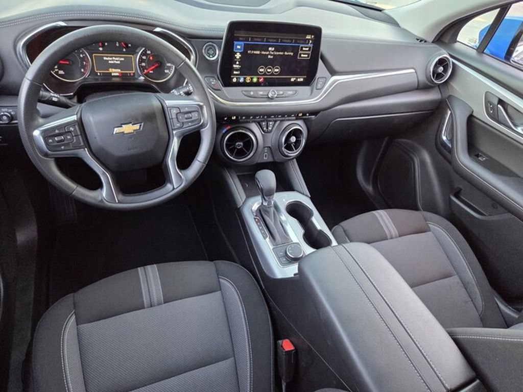 Used 2026 Chevrolet Blazer LT FWD image 13