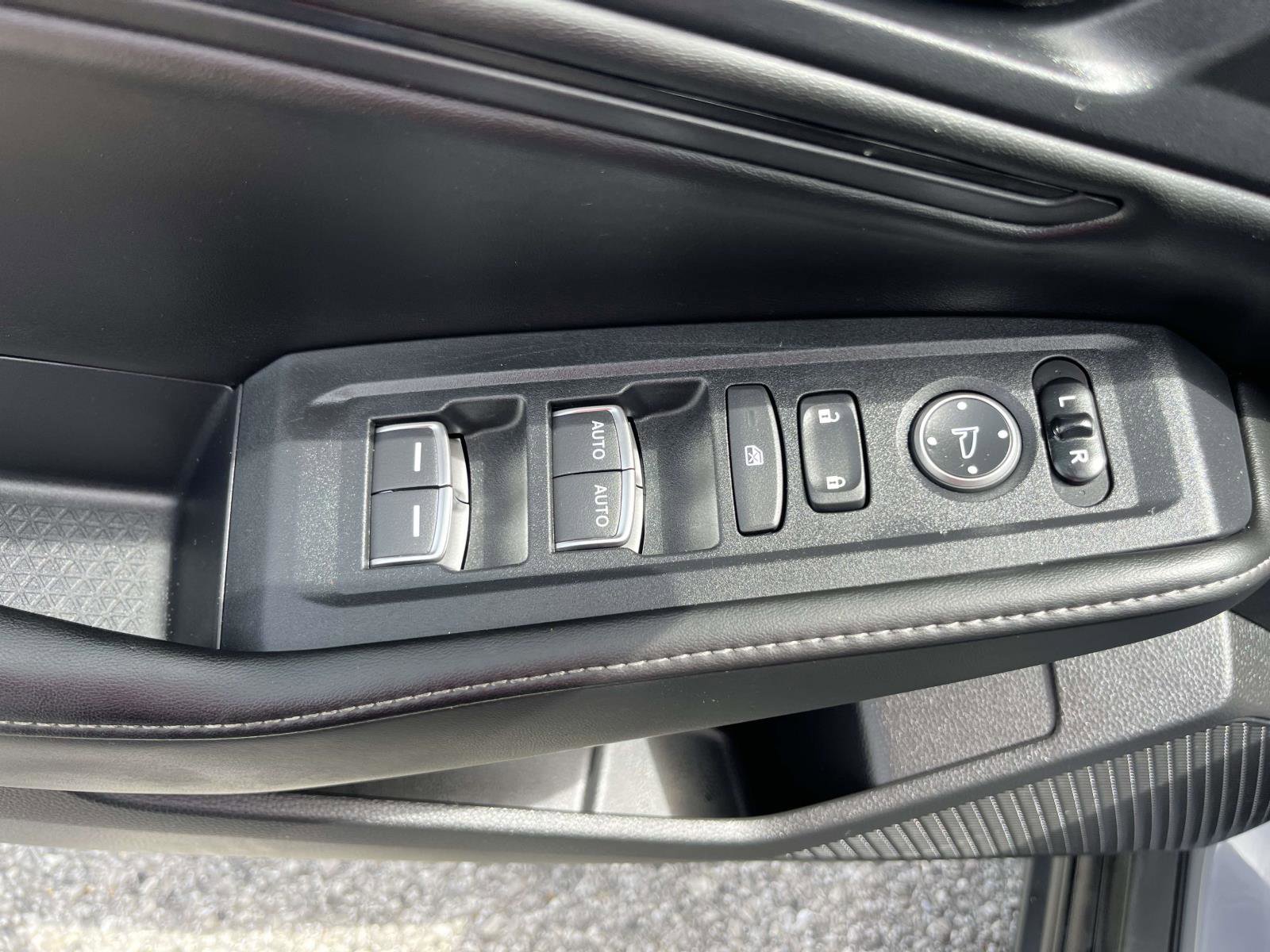 Used 2023 Honda Accord Sport image 11