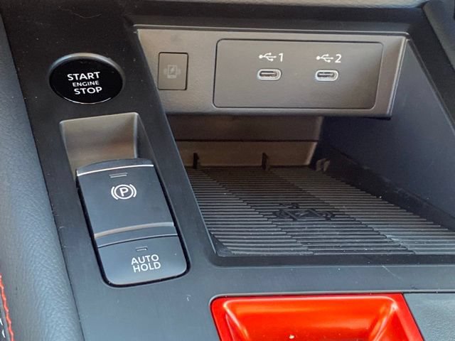 New 2026 Nissan Kicks SR AWD/4WD image 23