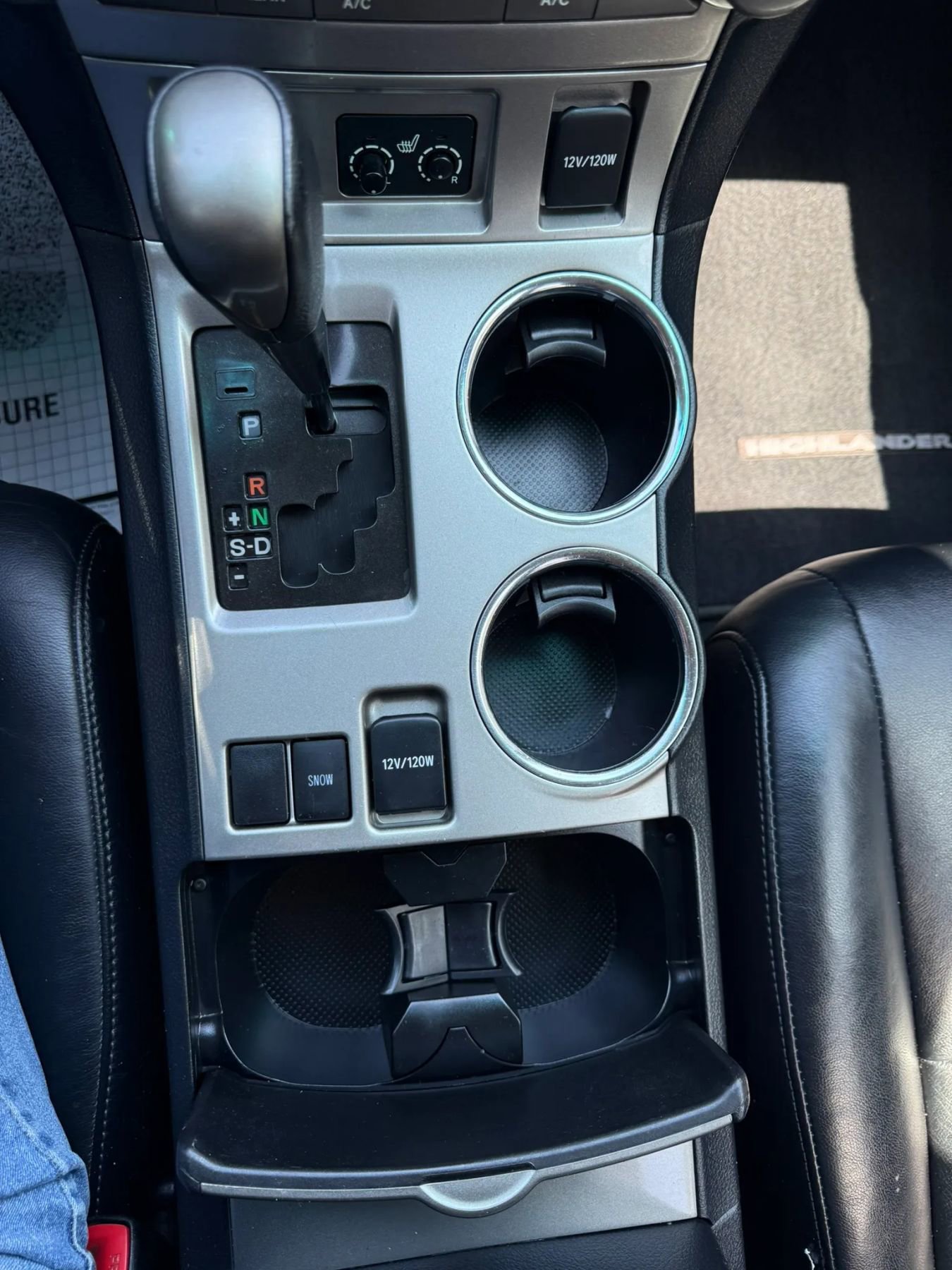 Used 2013 Toyota Highlander SE image 14