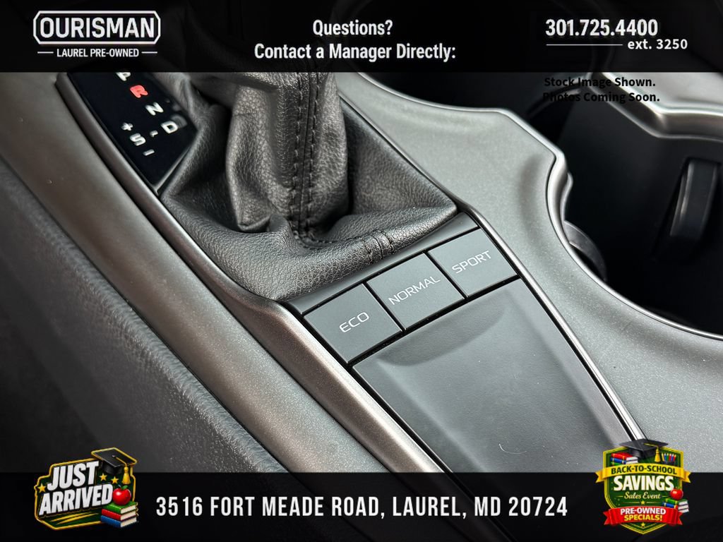 Used 2022 Toyota Camry SE FWD image 29