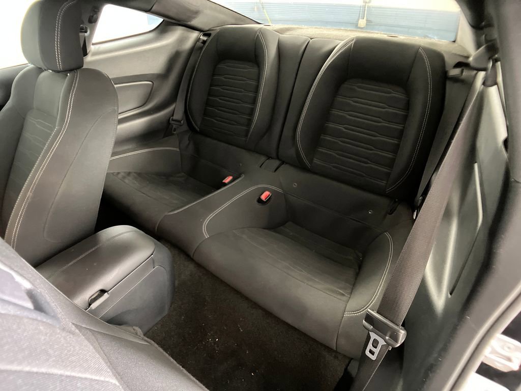 Certified 2016 Ford Mustang Coupe image 31