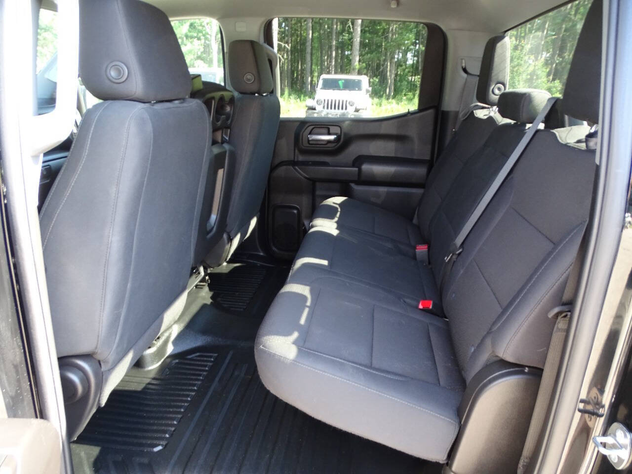 Used 2024 Chevrolet Silverado 1500 4x4 Crew Cab w/ Z71 w/ WT Value Package image 29
