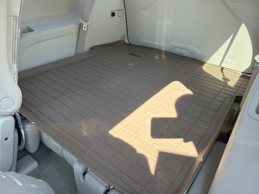 Used 2023 GMC Acadia Denali w/ Black Diamond Edition FWD image 17