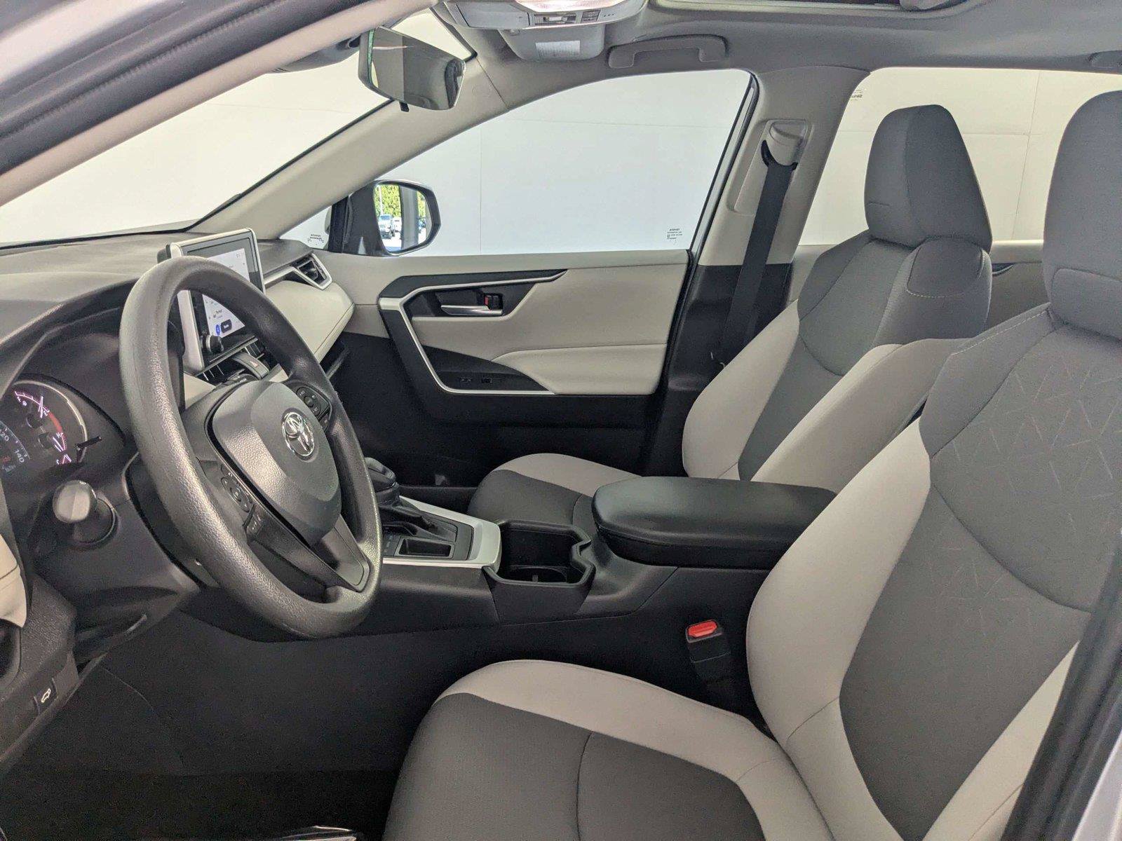Used 2025 Toyota RAV4 XLE w/ Convenience Package FWD image 12