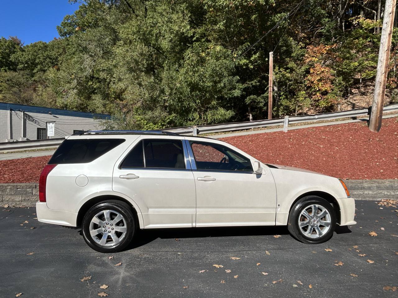 Used 2007 Cadillac SRX AWD/4WD image 6