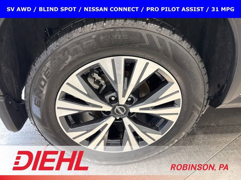 Used 2022 Nissan Rogue SV image 8