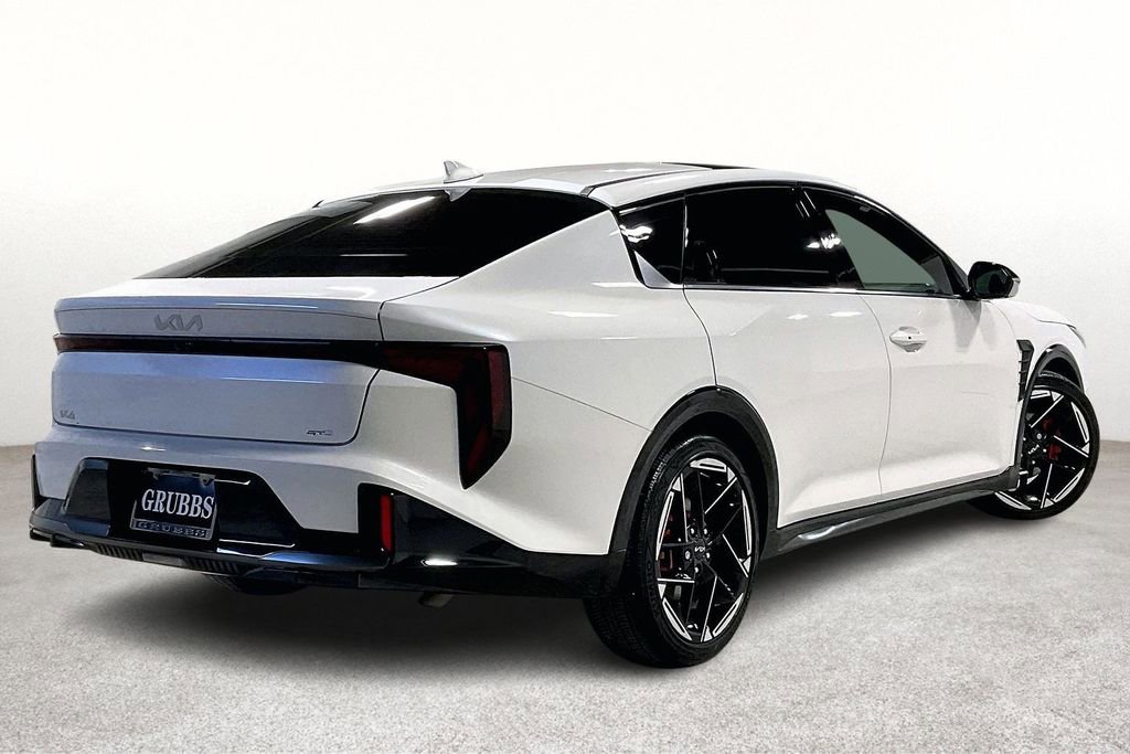 Used 2025 Kia K4 GT-Line w/ GT-Line Premium Package image 2