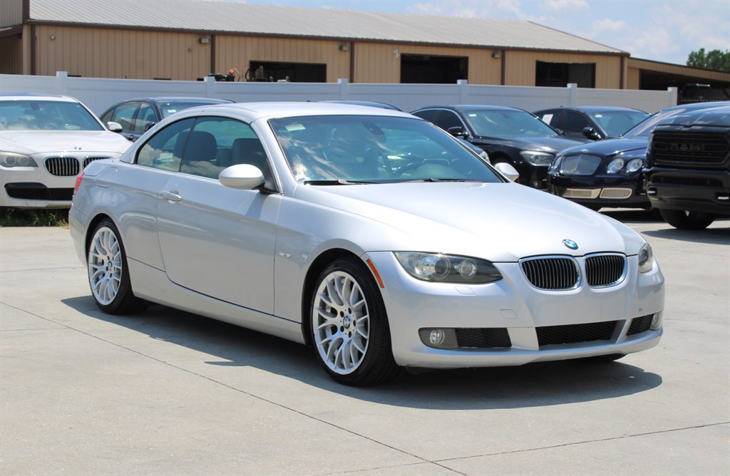 Used 2009 BMW 328i Convertible image 17
