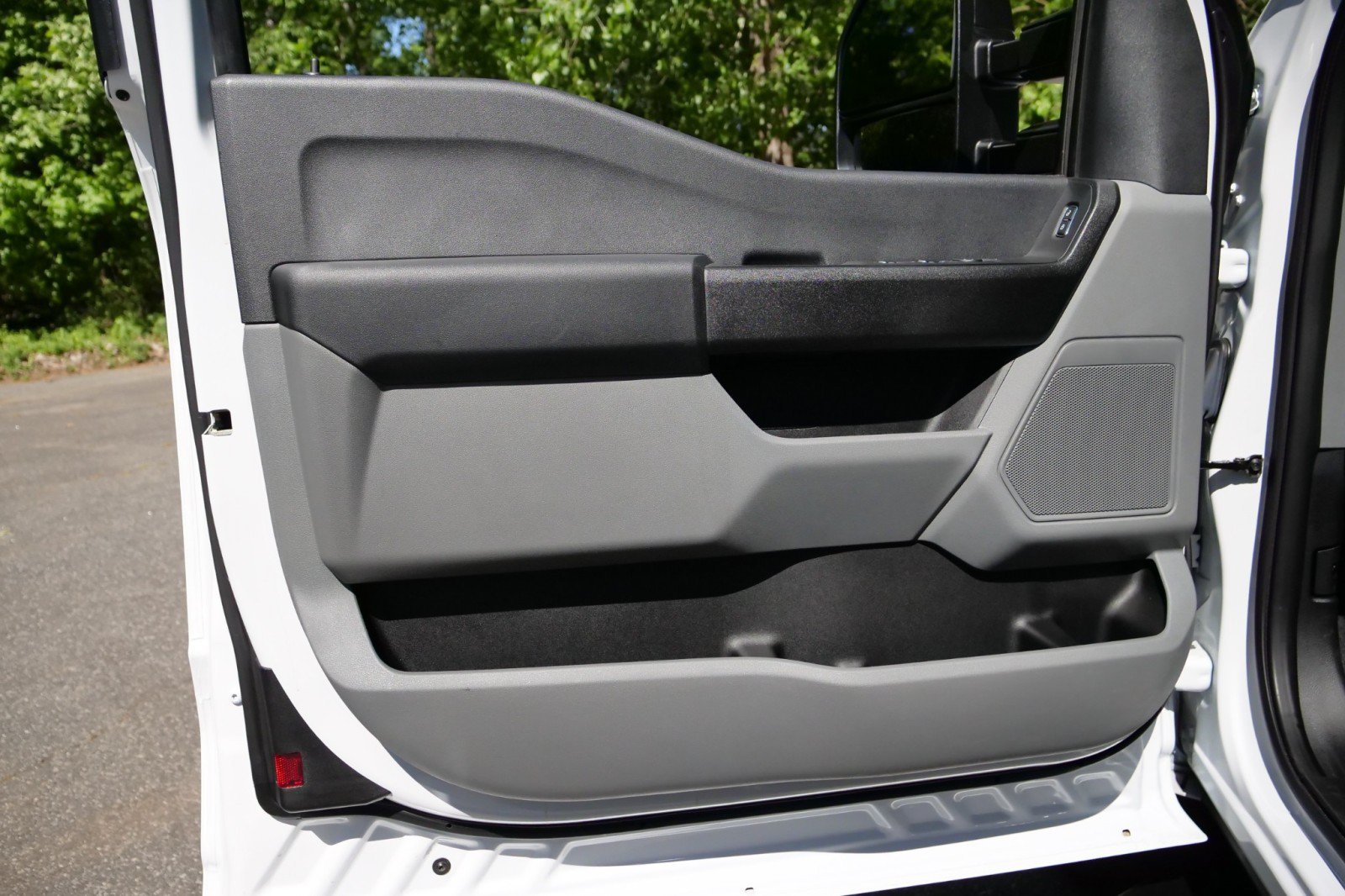 Used 2023 Ford F350 XL w/ XL Chrome Package AWD/4WD image 21