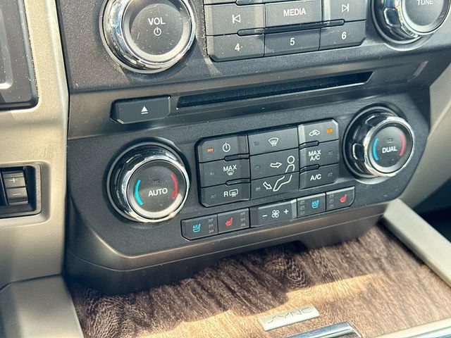 Used 2018 Ford F350 Lariat w/ Lariat Ultimate Package AWD/4WD image 19