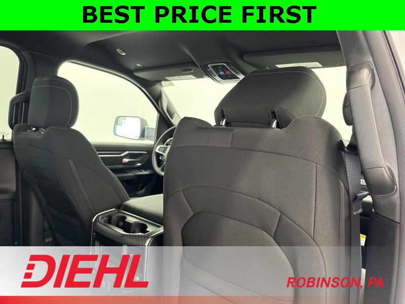 New 2026 RAM 1500 4x4 Crew Cab image 12