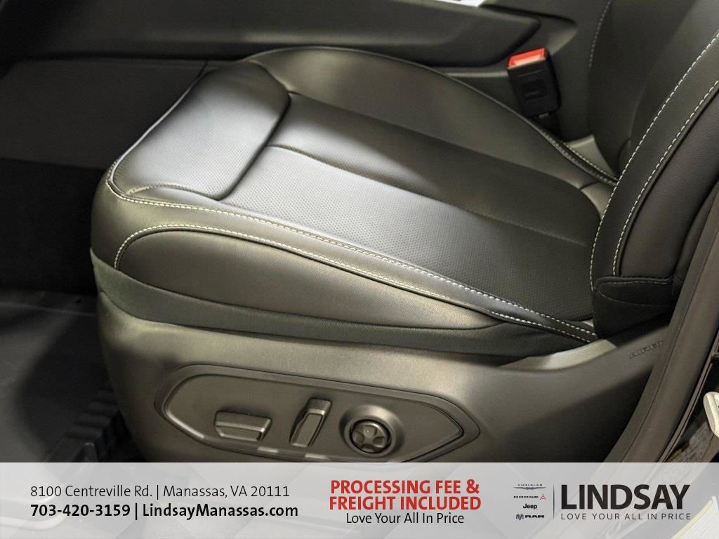 New 2025 Jeep Grand Cherokee Limited w/ Luxury Tech Group II image 19