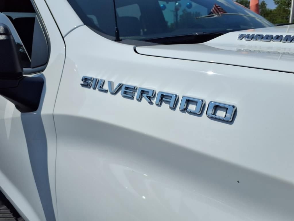 Used 2025 Chevrolet Silverado 1500 Custom w/ LPO, Dark Essentials Package image 12