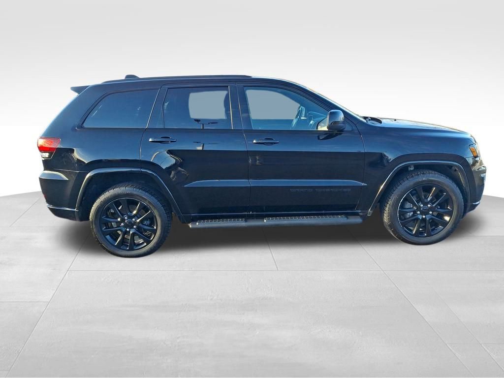 Used 2019 Jeep Grand Cherokee Altitude image 8