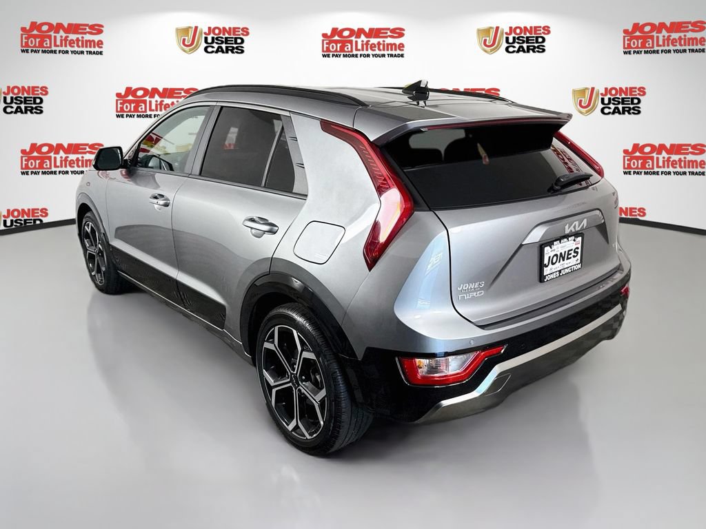 Used 2025 Kia Niro EX Touring FWD image 2