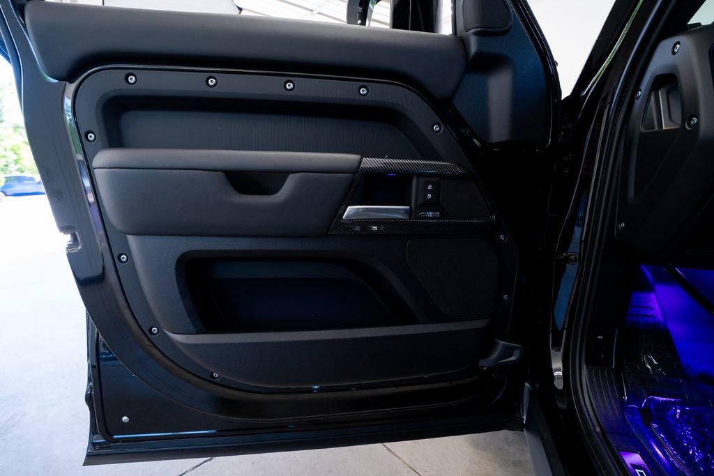 Used 2026 Land Rover Defender 130 X AWD/4WD image 23