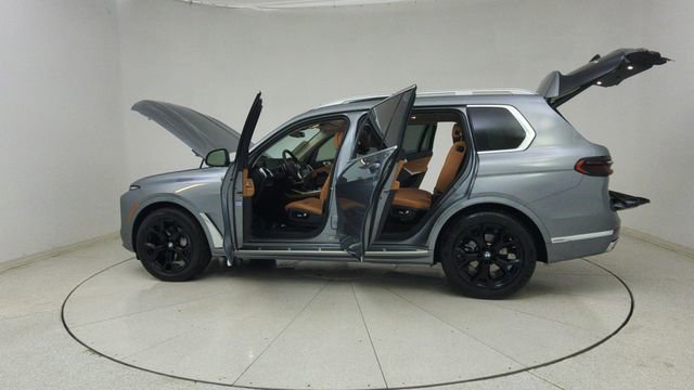 Used 2026 BMW X7 xDrive40i image 75