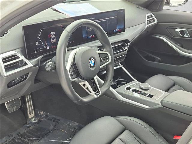 Used 2025 BMW 330i Sedan w/ M Sport Package RWD image 9