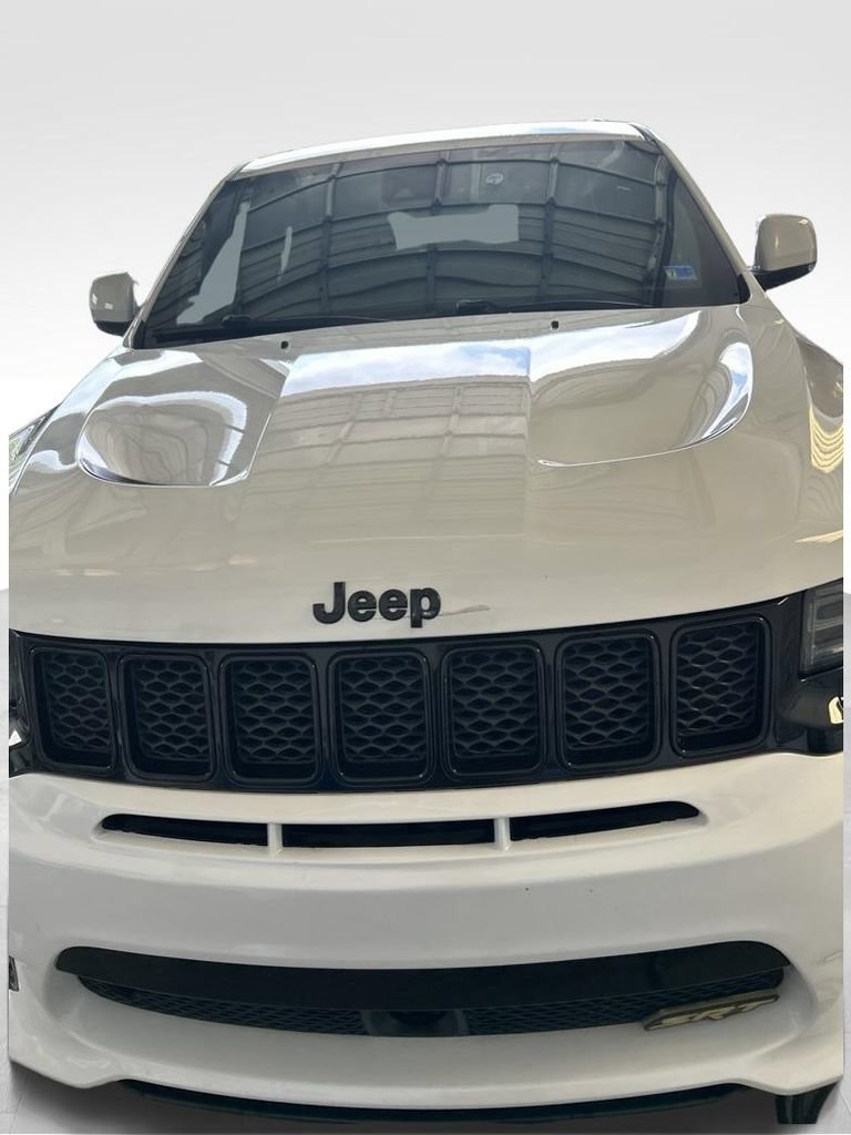 Used 2018 Jeep Grand Cherokee SRT AWD/4WD image 24