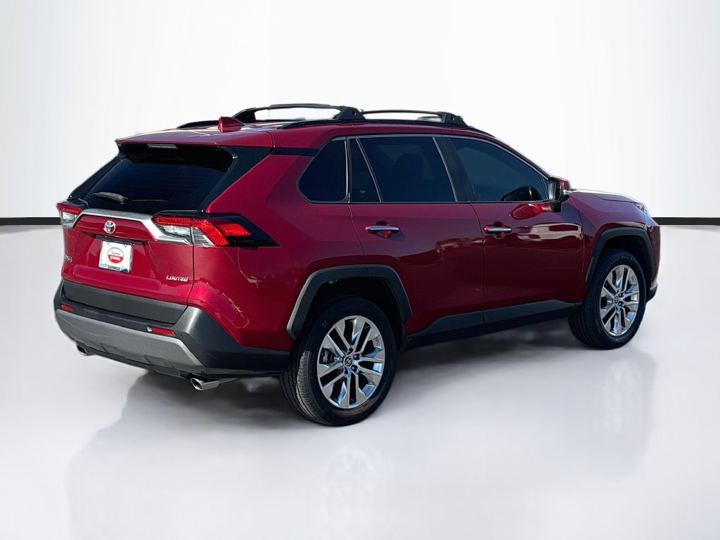 Certified 2021 Toyota RAV4 Limited FWD image 5