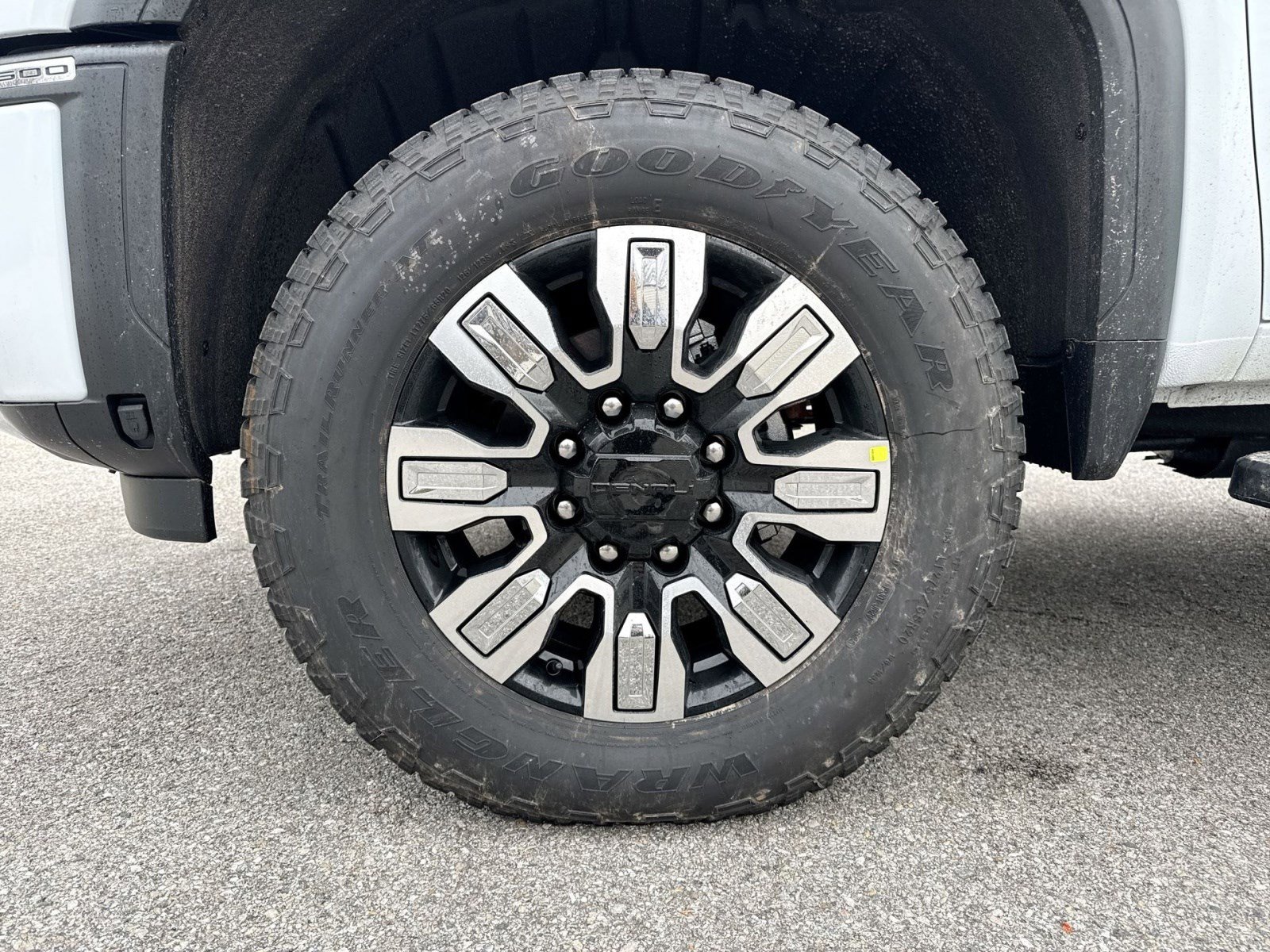 New 2026 GMC Sierra 2500 Denali w/ Denali Reserve Package image 12