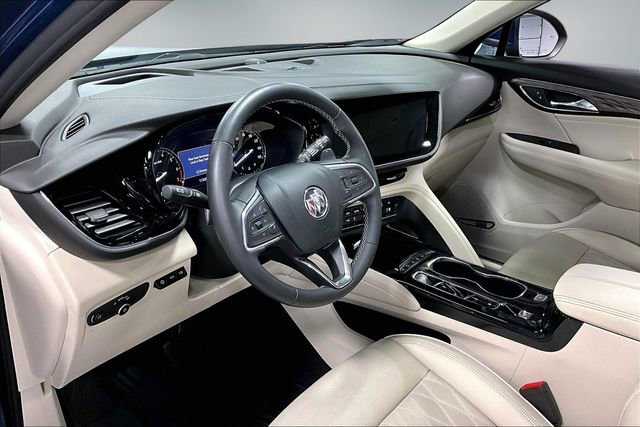 Used 2023 Buick Envision Avenir AWD/4WD image 18