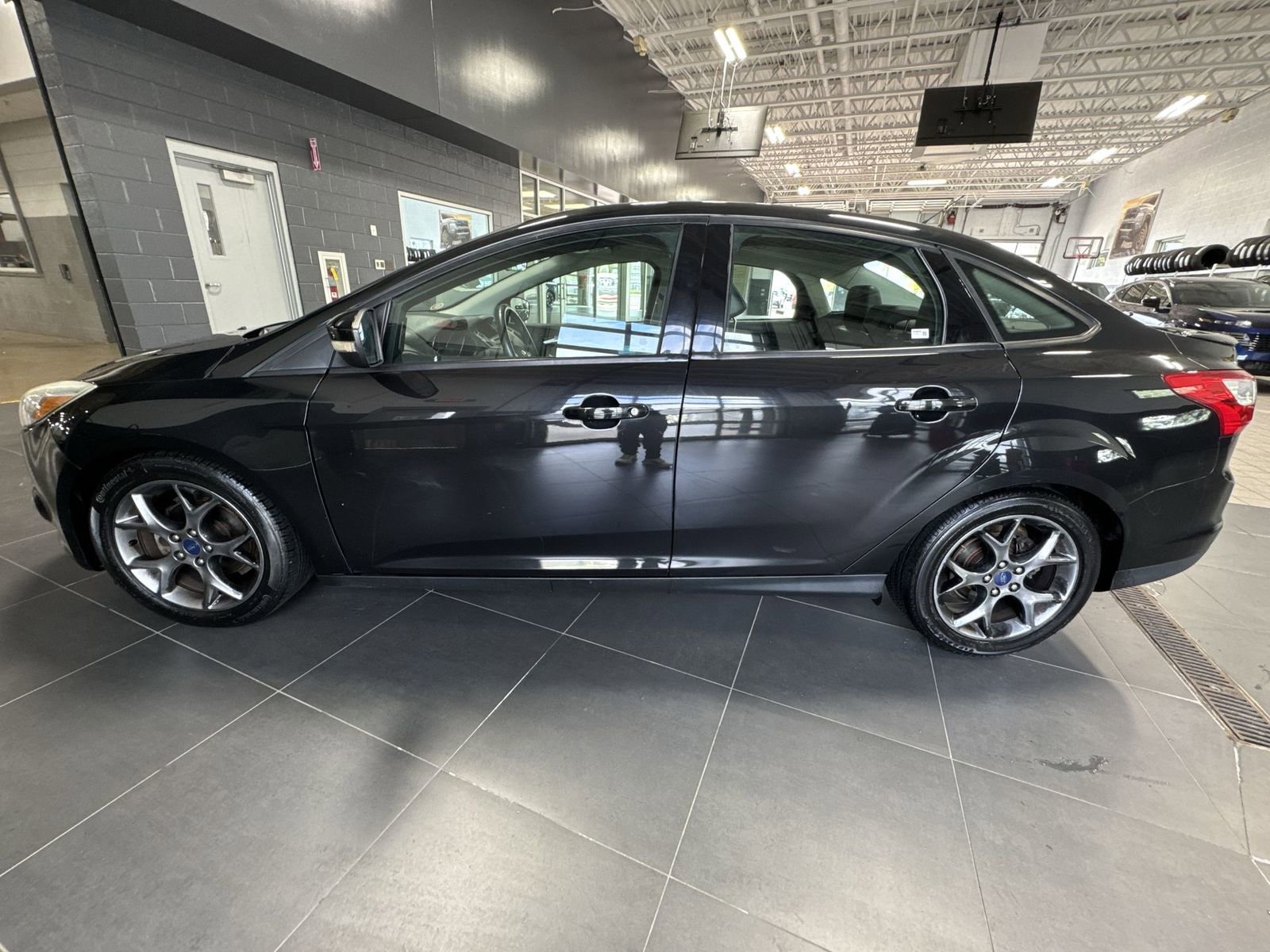 Used 2014 Ford Focus SE w/ Equipment Group 201A FWD image 34